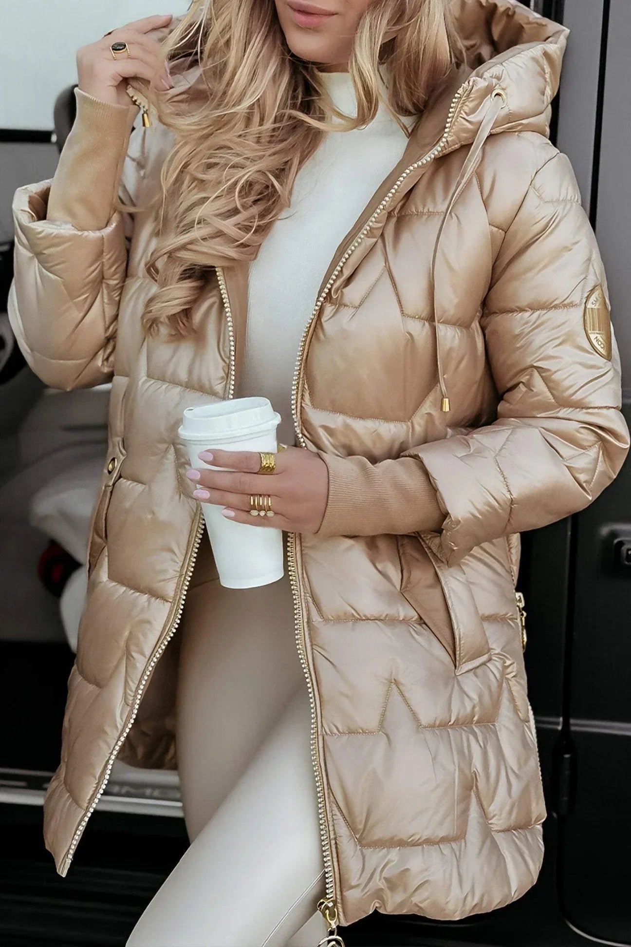Merava™ - Eleganter Wintermantel mit Kapuze und Fütterung